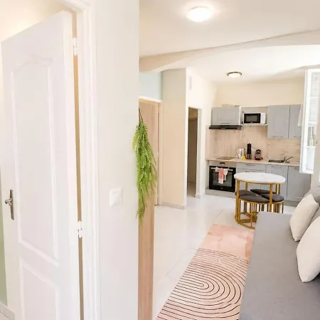 Limerick Snug - 4p - Centre Apartment